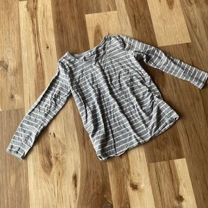 Maternity long sleeve shirt size Medium